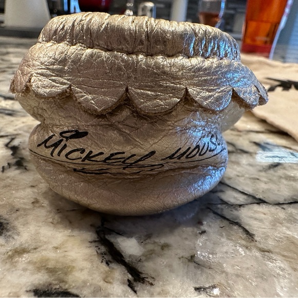 Freshly Picked Platinum Mickey Mouse Bow Baby Shoe in size 3, like new condition - Picture 7 of 16